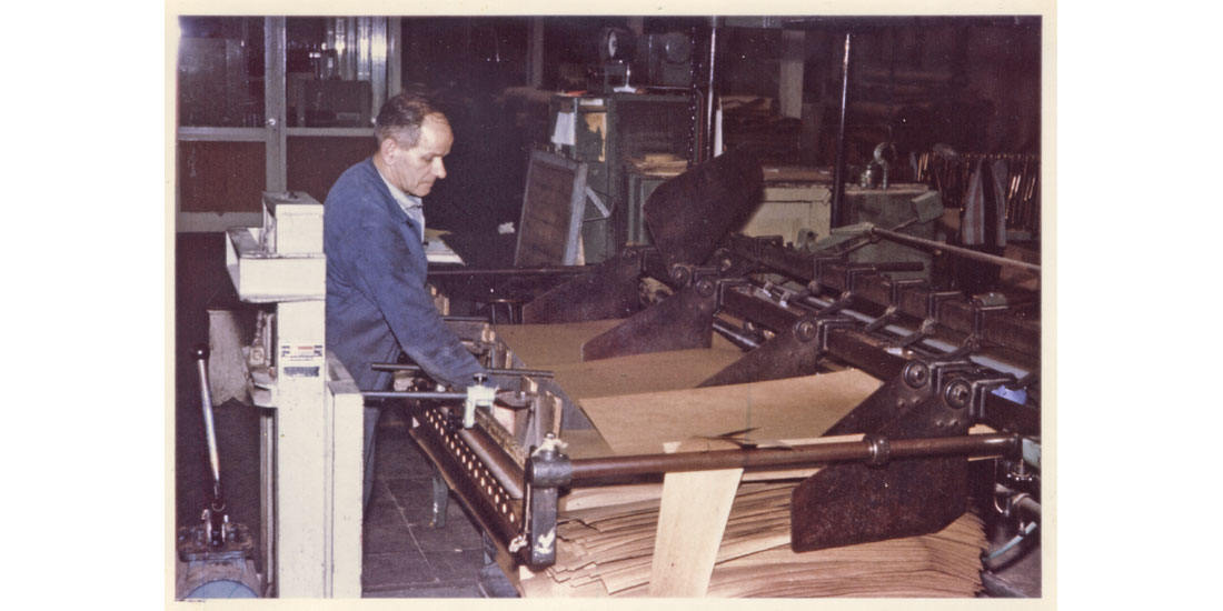 Een snijmachine bij VGZ