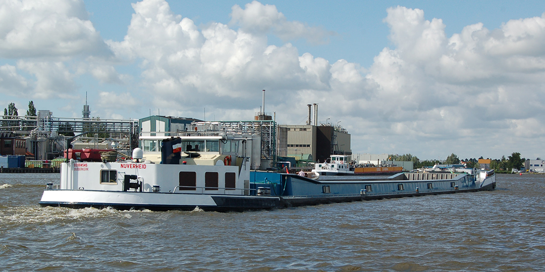 Langs de Zaan - Motorbeunschip Nijverheid
