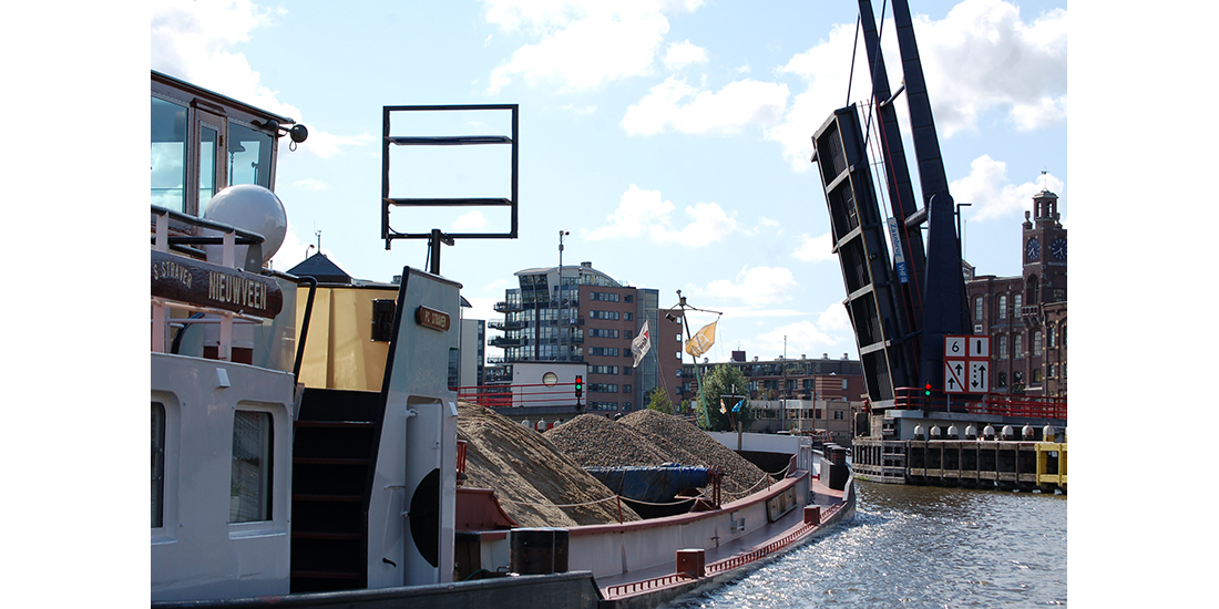 Langs de Zaan - Motorbeunschip Crescendo