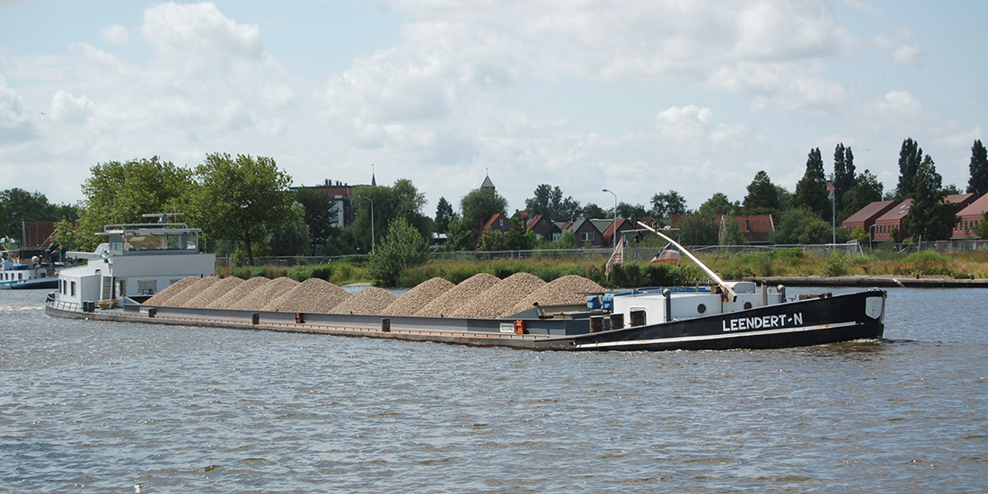 Langs de Zaan - Motorvrachtschip Leendert-N